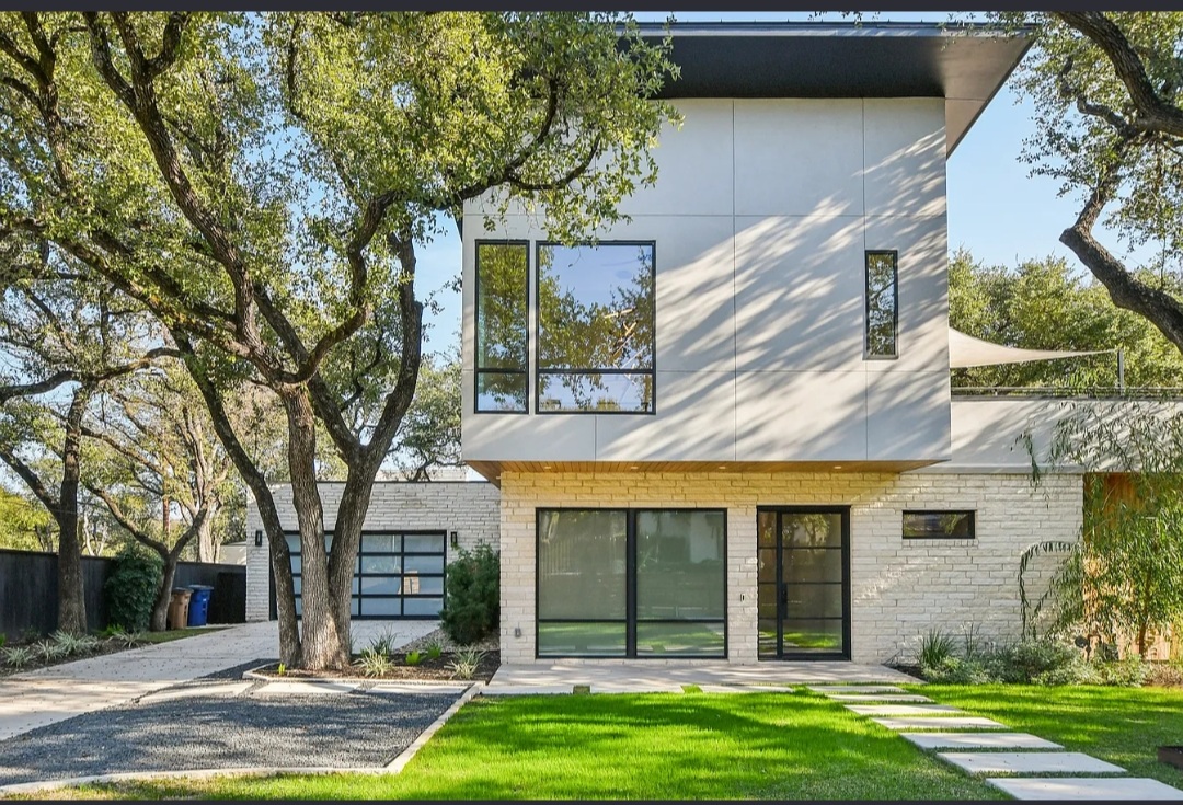 BEAUTIFULLY UPDATED HOMES